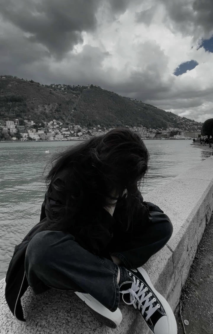 Alone Sad Girl DP 4K