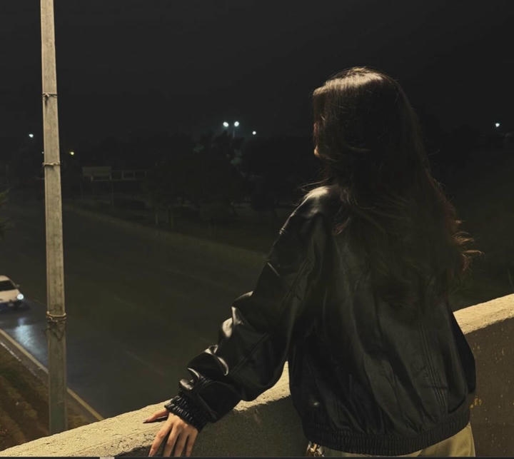 Alone Sad Girl DP Download