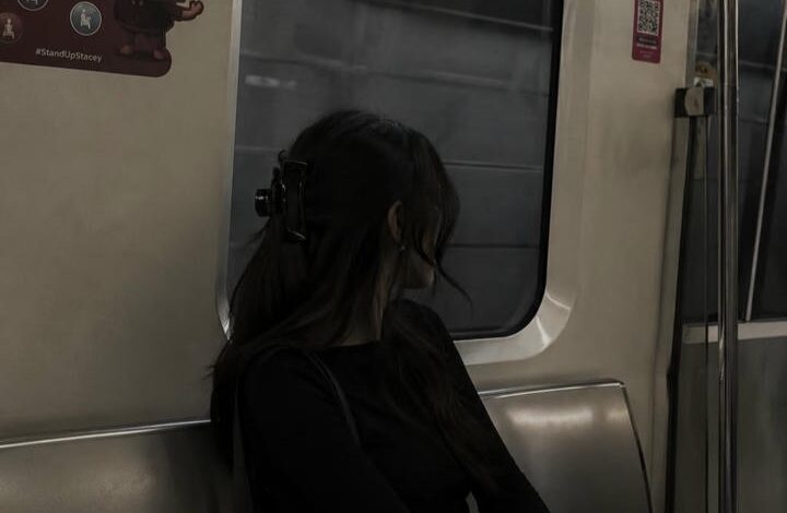 Alone Sad Girl DP for WhatsApp