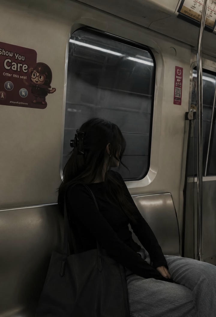 Alone Sad Girl DP for WhatsApp