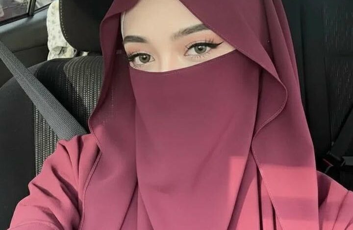 Beautiful Hijab Girl Dp