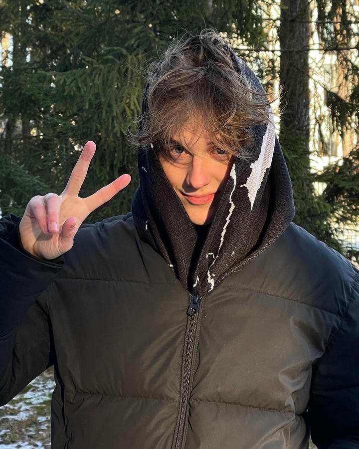 Blur DP for Instagram Boy