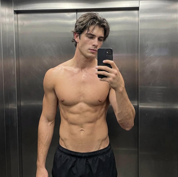 Cool-Boy-Profile-Picture-Instagram