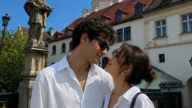 Couple Status Pic DP