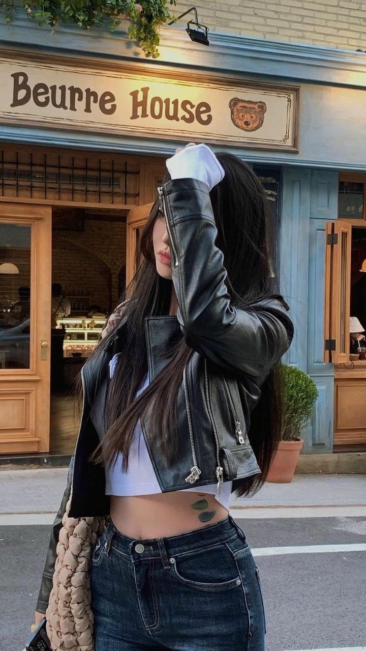 Cute DP For Instagram For Girl Stylish