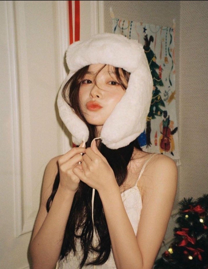 Cute Girl DP Aesthetic