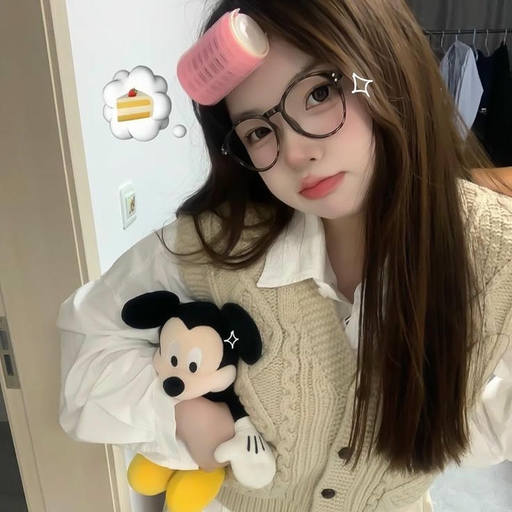 Cute Girl DP Cartoon