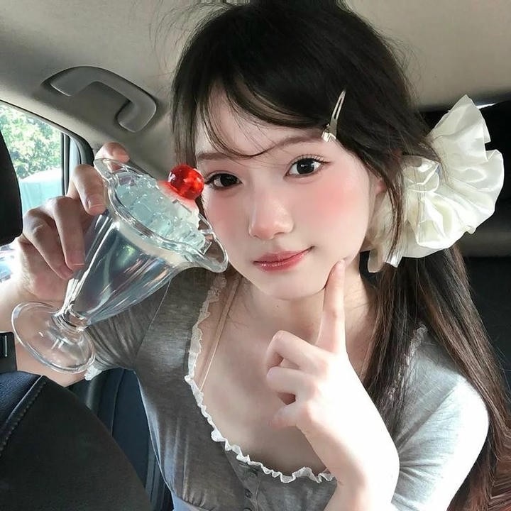 Cute Girl DP New
