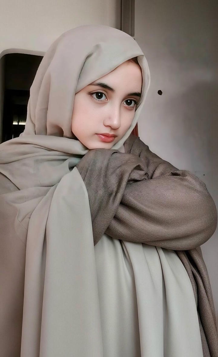 Cute Hijab Girl Dp