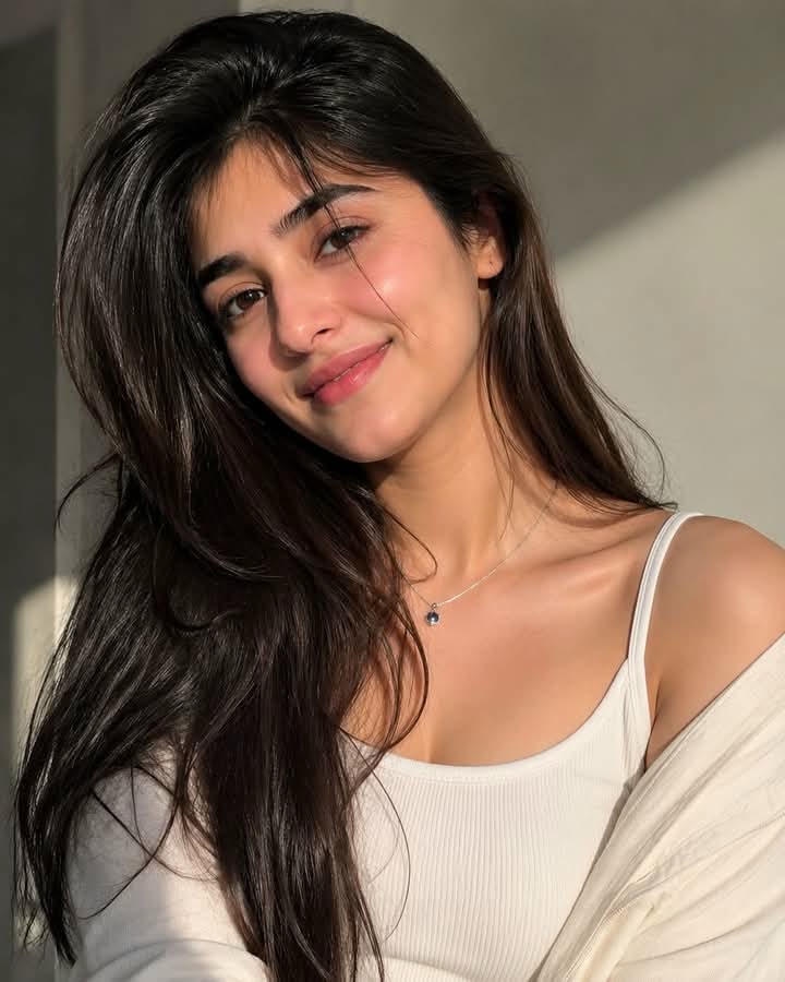 Cute Indian Girl Dp