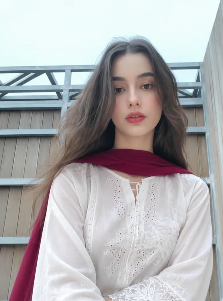 HD Girl DP for Instagram