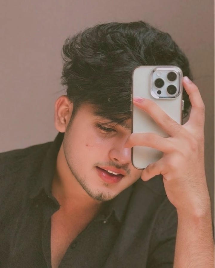 Handsome Boy DP Black