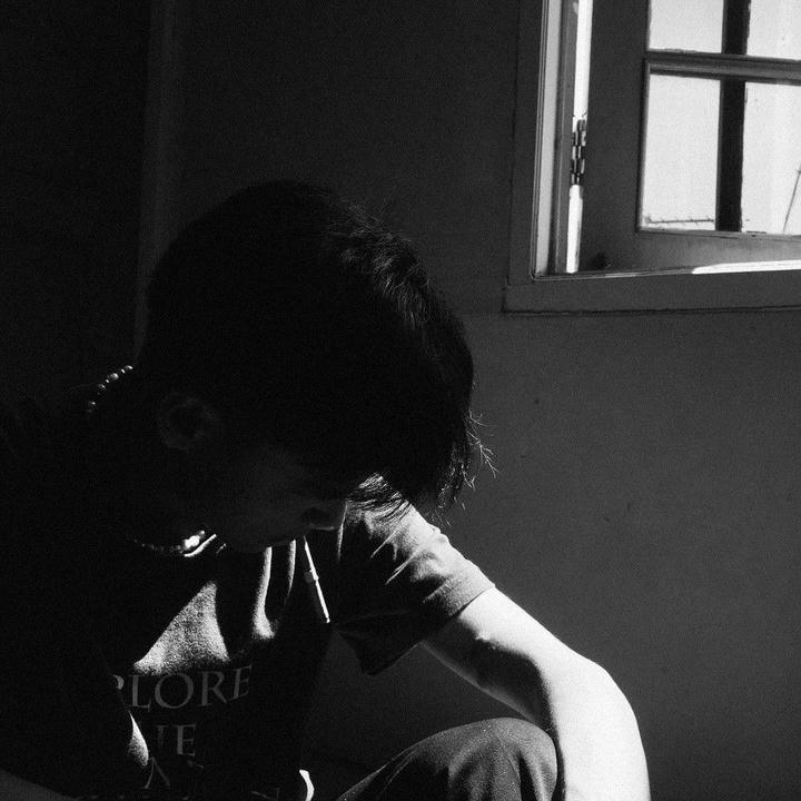 Heartbroken Sad Boy dp