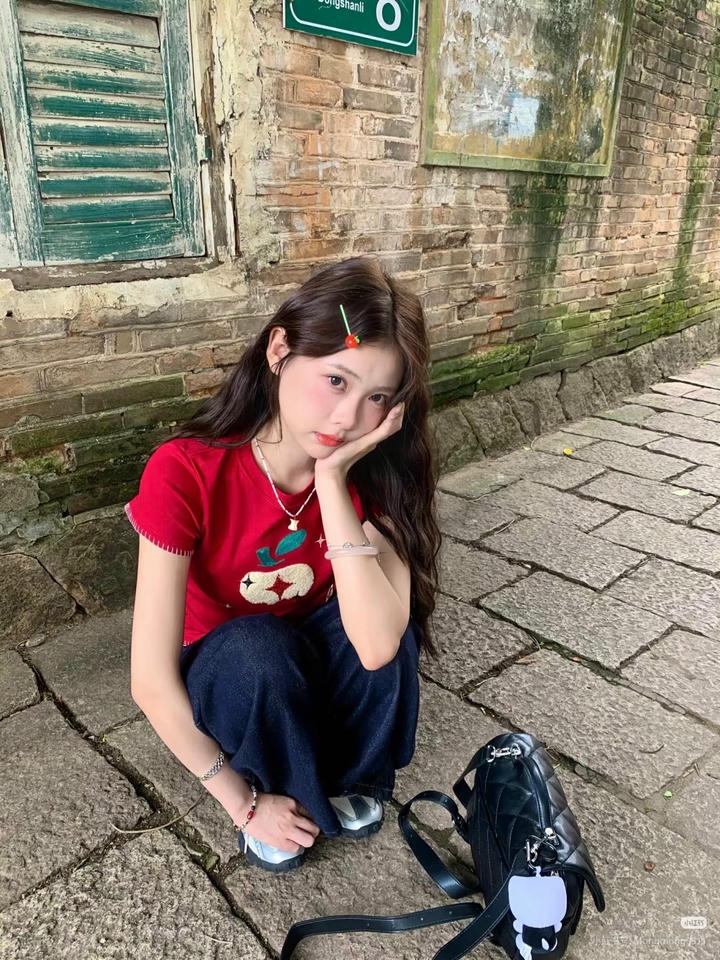 Indian Cute Girl Pic for DP