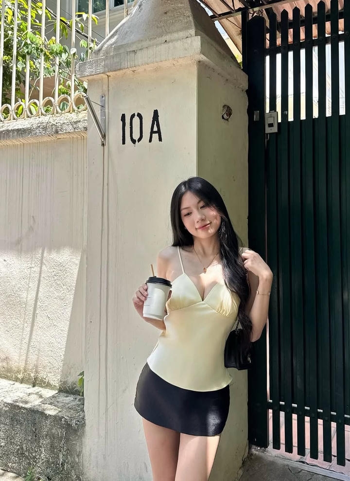 Instagram DP Girl Attitude