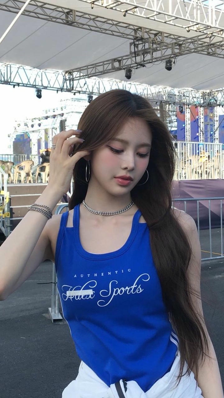 Instagram DP Girl Simple