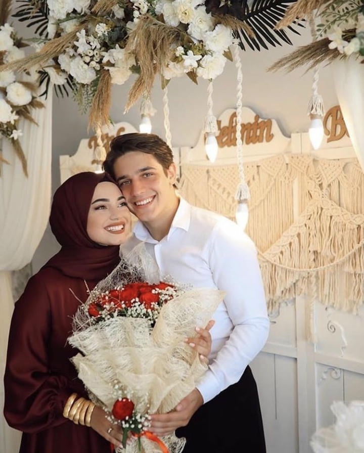 Islamic Couple DP WhatsApp