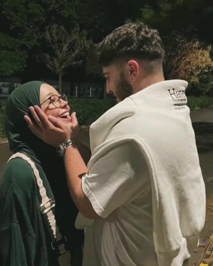 Muslim Couple DP Photo