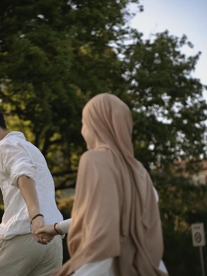 Muslim Couple DP Pics