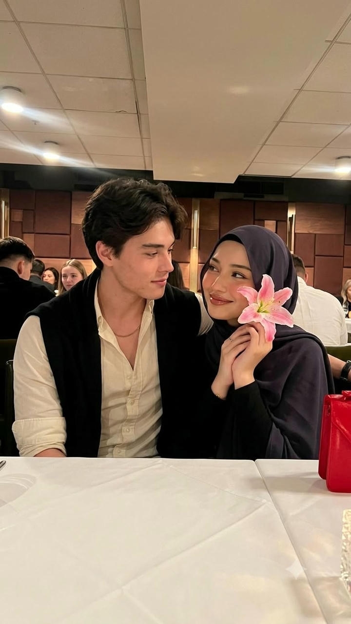Muslim Couple Profile Pictures