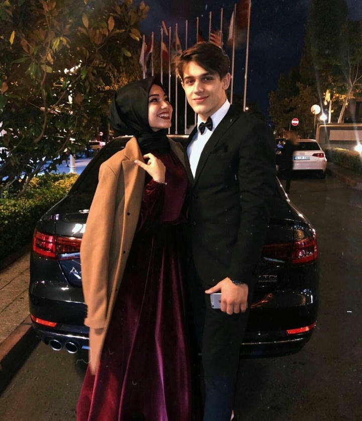 Romantic Muslim Couple DP