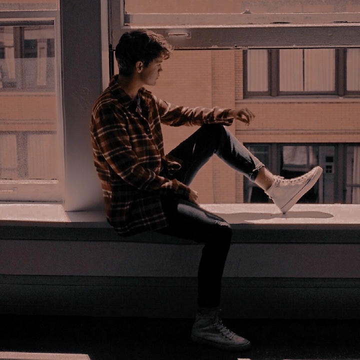 Sad Alone Boy Dp