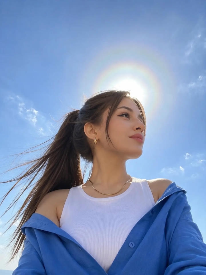 Simple Girl DP for Instagram Hidden Face