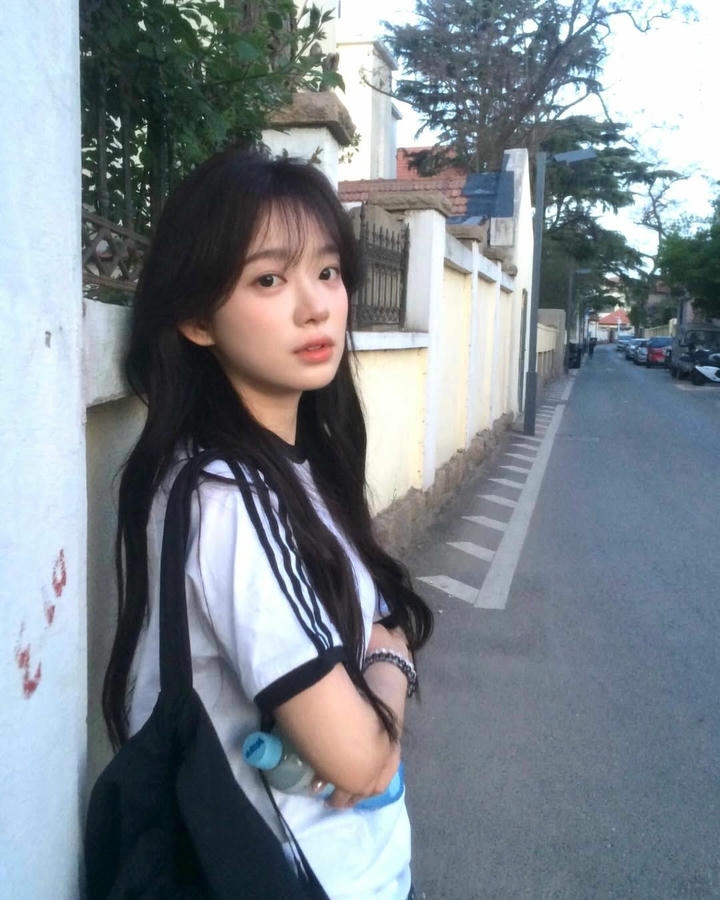 Simple Girl DP for Instagram Traditional Look