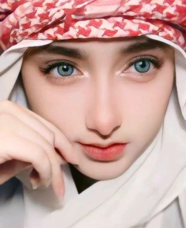 Stylish Hijab Girl Dp