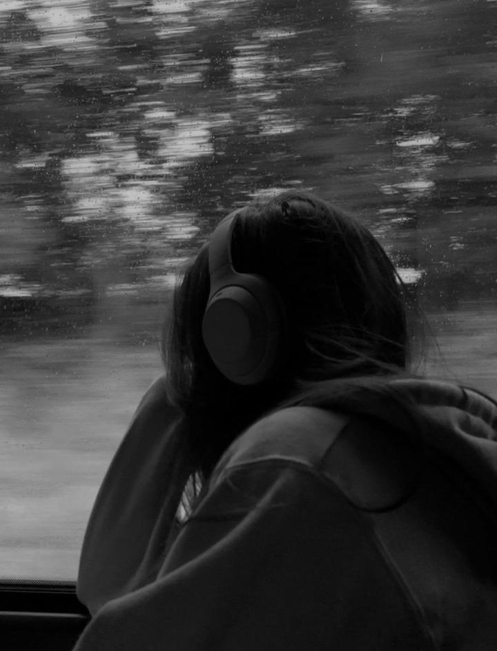 alone girl dp download