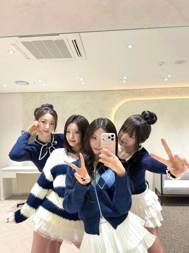 4 Friends Group DP Girl Cute Matching