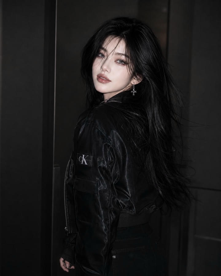 Attitude Girl Insta DP