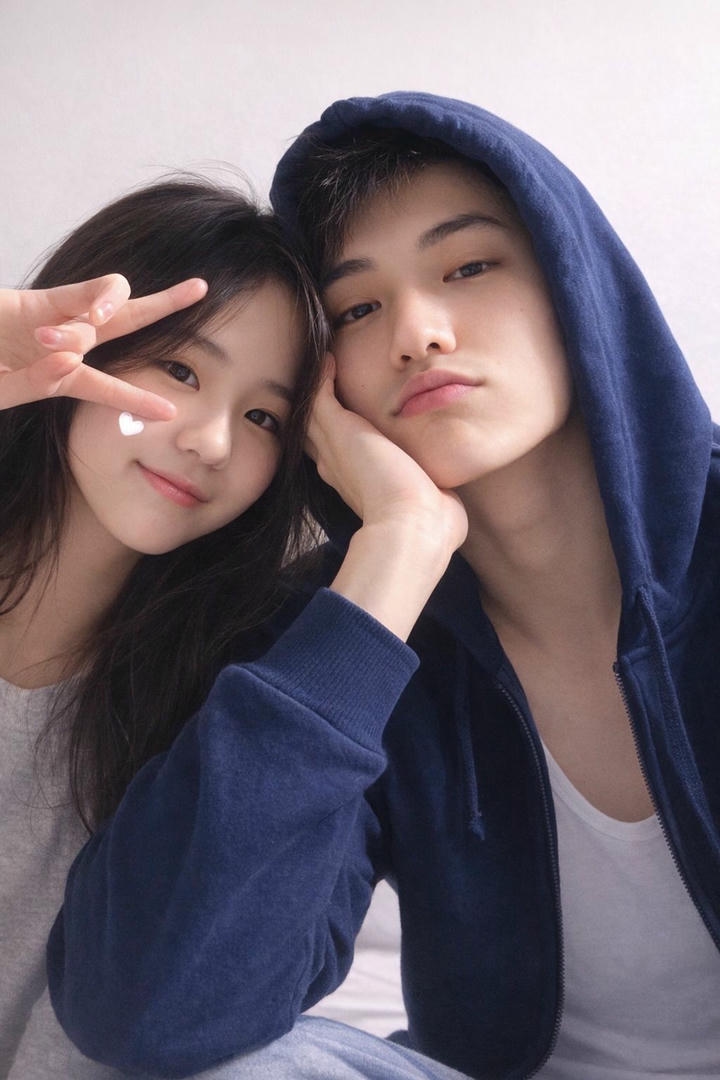 Cute Couple DP for Instagram PFP