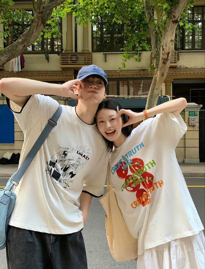 Cute Couple DP for Instagram
