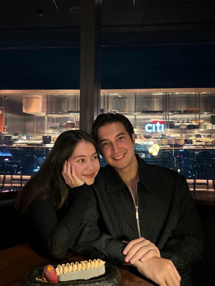 Insta Couple DP