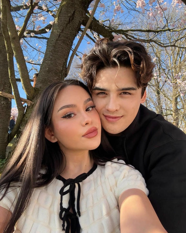 Instagram Couple DP Download