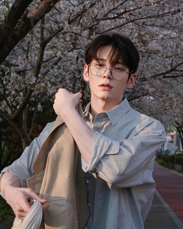 Instagram DP Boy