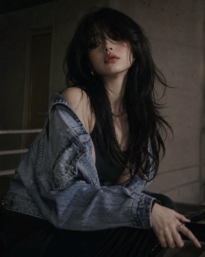 Killer Attitude Girl DP for Instagram