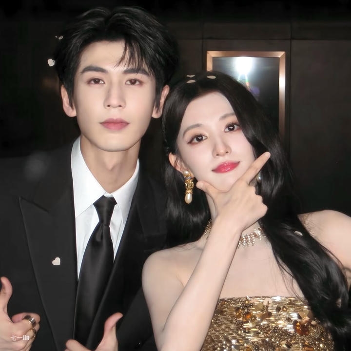 Love Couple DP HD