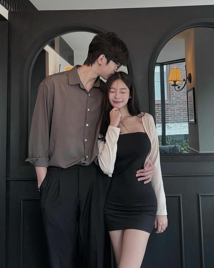 Love Couple Insta DP