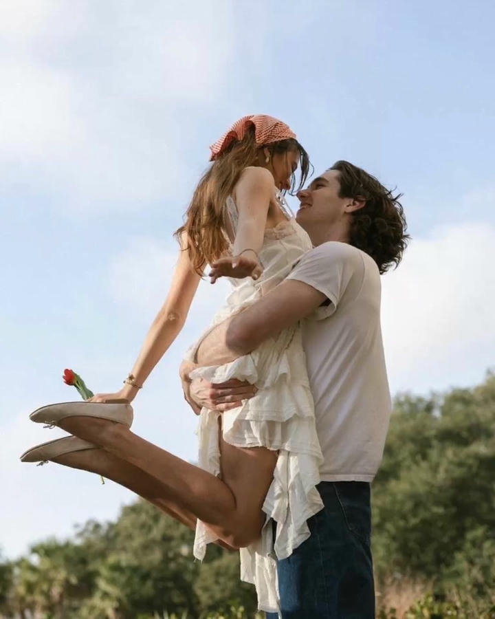 Love DP Photo HD Download