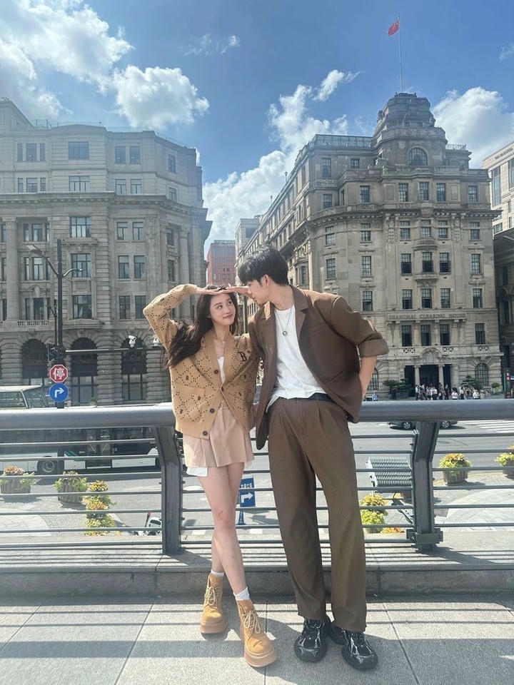 Love DP Photo with Love Quotes
