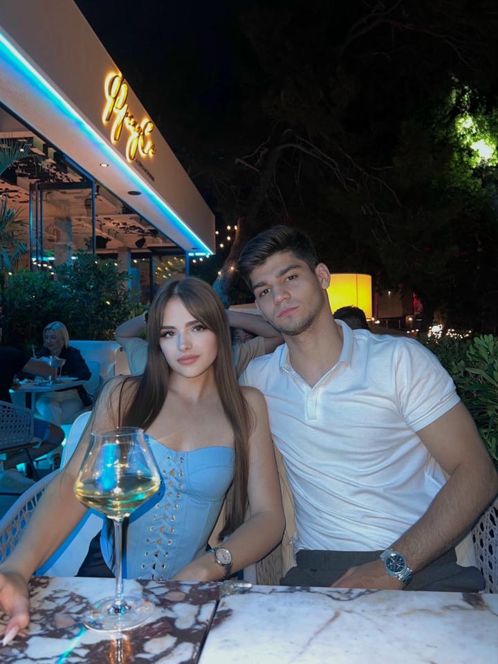 Matching Instagram Couple DP